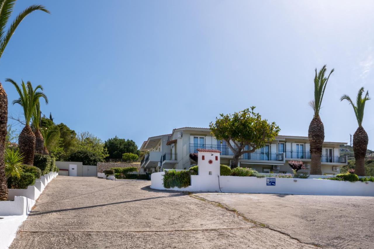 לאסי Nondas Apartments מראה חיצוני תמונה