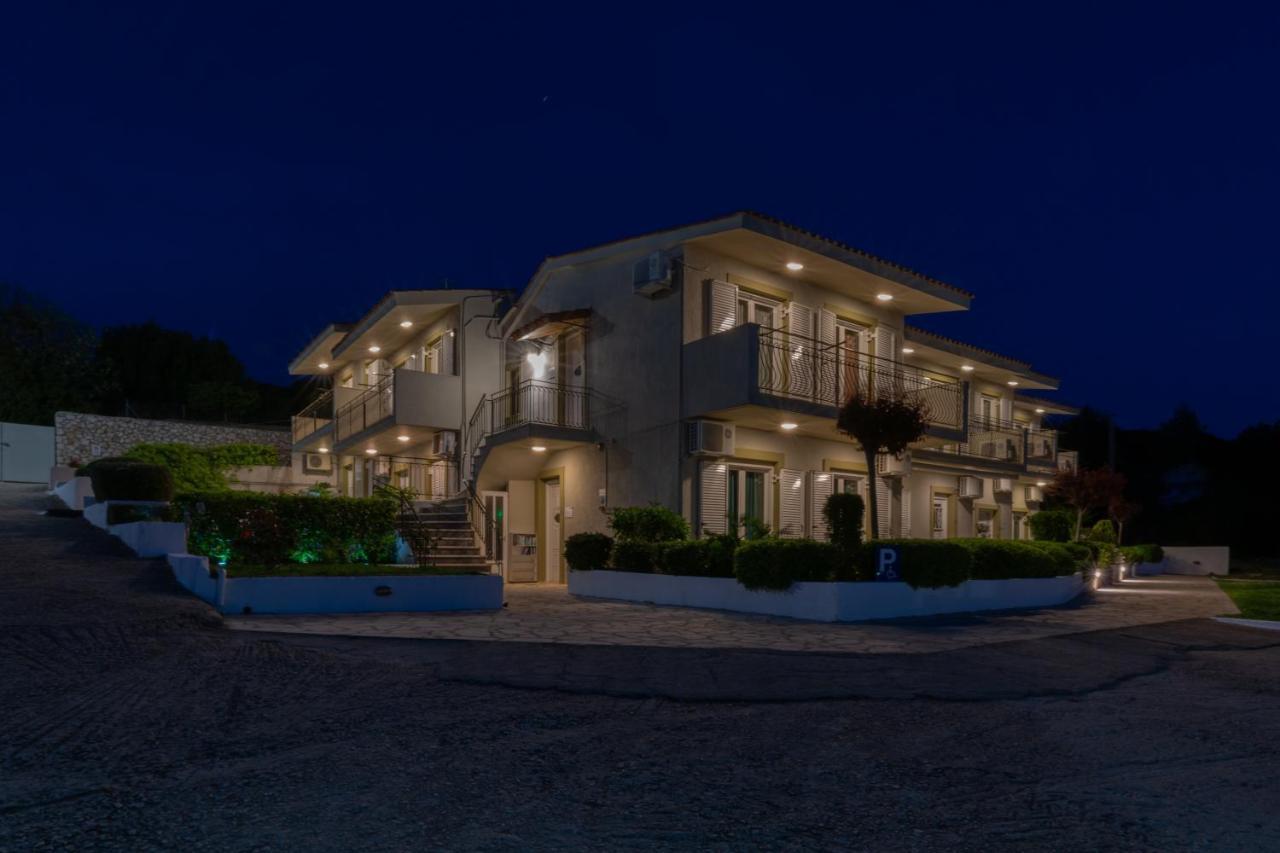 לאסי Nondas Apartments מראה חיצוני תמונה